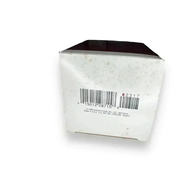 VTG 90s Hallmark Keepsake Ornaments Lot x4 Ornaments Baby Girl LOONEY TUNES - Picture 7 of 15